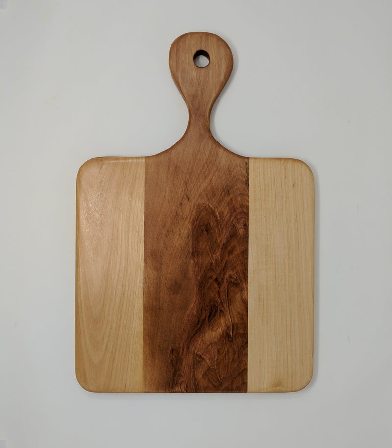 Solid 18" birch wood cutting board with paddle. - Eaglecreek Boards